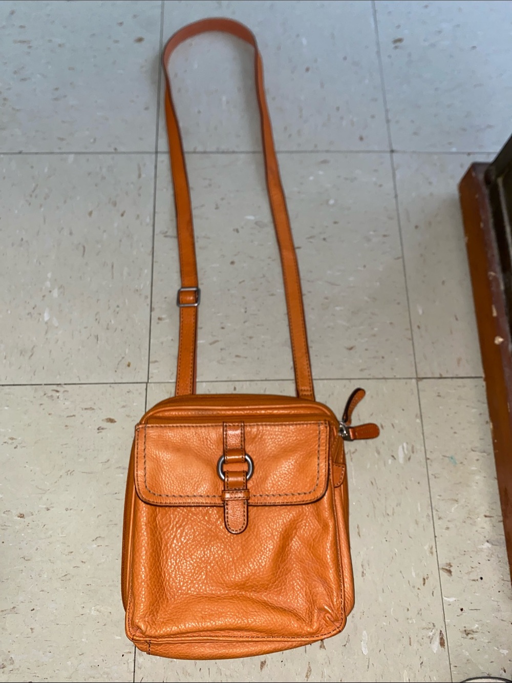 90’s  Leather Crossbody Bag in Orange - Fossil pebble leather